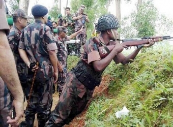  পদ্মায় ইলিশ শিকার নিয়ে বিজিবি-বিএসএফ গোলাগুলি