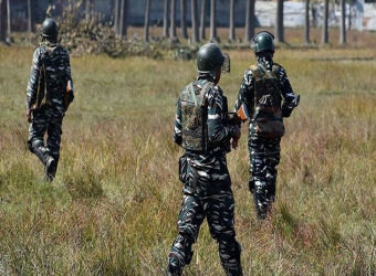  কাশ্মীরে গ্রেনেড হামলায় নিহত ১, আহত ১৫