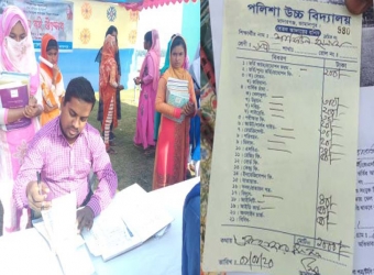 জামালপুরে টাকা না দিলে মিলছে না বিনামূল্যের বই