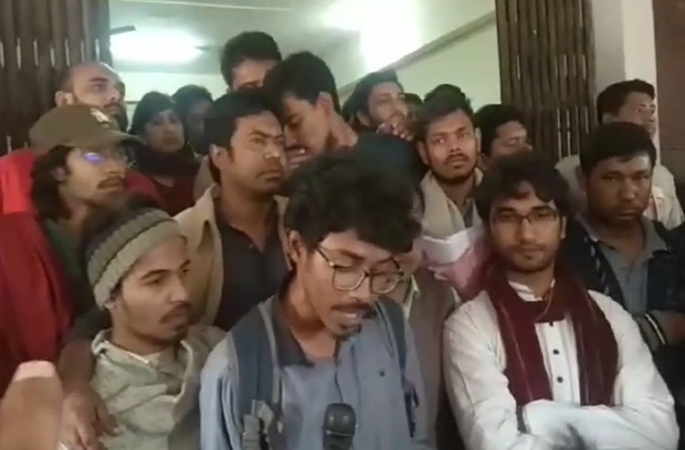 ঢাবি প্রশাসনকে ৭ দিনের আল্টিমেটাম