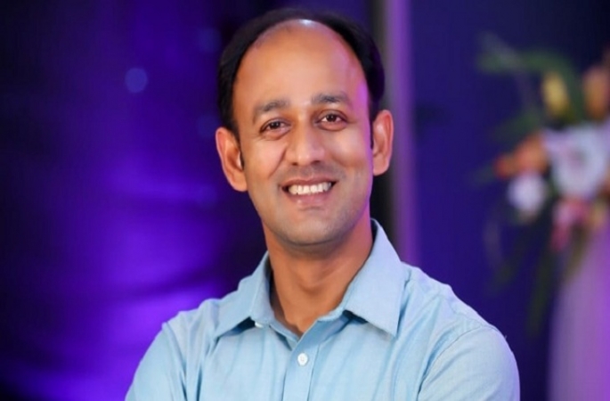  যুদ্ধাপরাধ ট্রাইব্যুনাল থেকে ব্যারিস্টার সুমনের পদত্যাগ