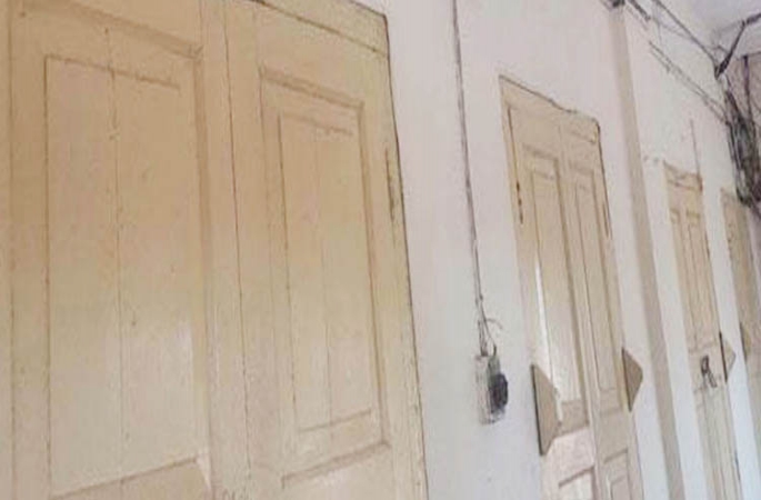  ১৫২ স্কুল বন্ধ রেখে শিক্ষকদের পিকনিক!