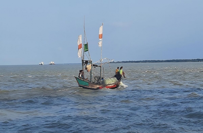 মৌসুম শুরু হলেও মিলছে না কাঙ্ক্ষিত ইলিশ