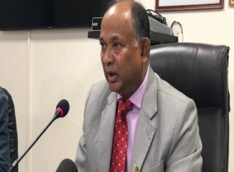 দুই কর্মকর্তাকে সময়িক বহিস্কার করলেন রেলমন্ত্রী