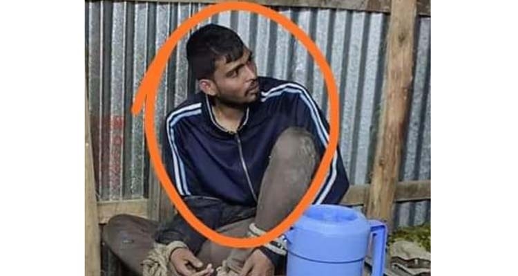 অটোরিকশা চুরি করে পালানোর সময় জনতার হাতে পুলিশ আটক!