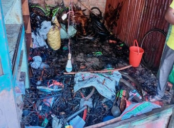  মিরসরাইয়ে দোকানে অগ্নিকাণ্ডে দেড় লক্ষধিক টাকার ক্ষয়ক্ষতি