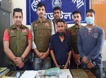 নড়াইলে গাঁজাসহ আটক ১