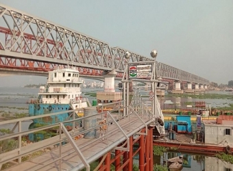 ভৈরব সড়কে টোল আদায় বন্ধ করলেন মেয়র