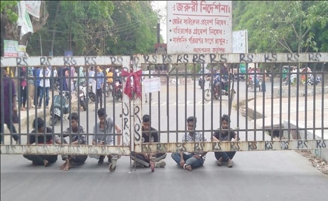  স্থানীয়দের হাতে চবির চার শিক্ষার্থী মারধরের শিকার