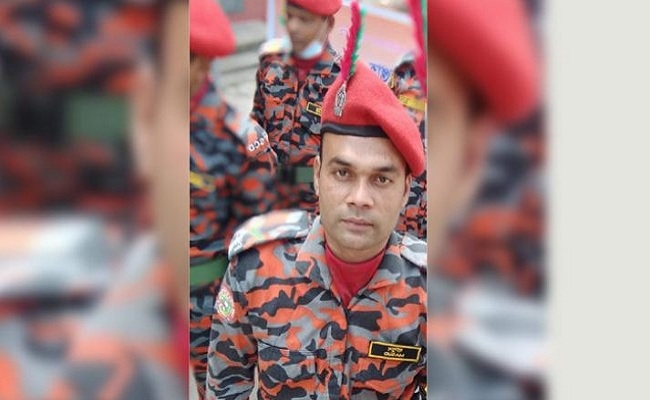 সড়ক দুর্ঘটনায় প্রাণ হারালেন ফায়ার ফাইটার