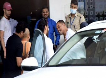 চড়কাণ্ডের পর হঠাৎ ভারতে উইল স্মিথ