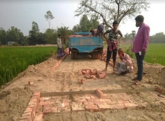শেরপুরে রাস্তার কাজে অনিয়মের অভিযোগ