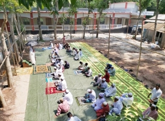 চাঁদপুরের ৪০ গ্রামে ধরা দিয়েছে ঈদের আনন্দ