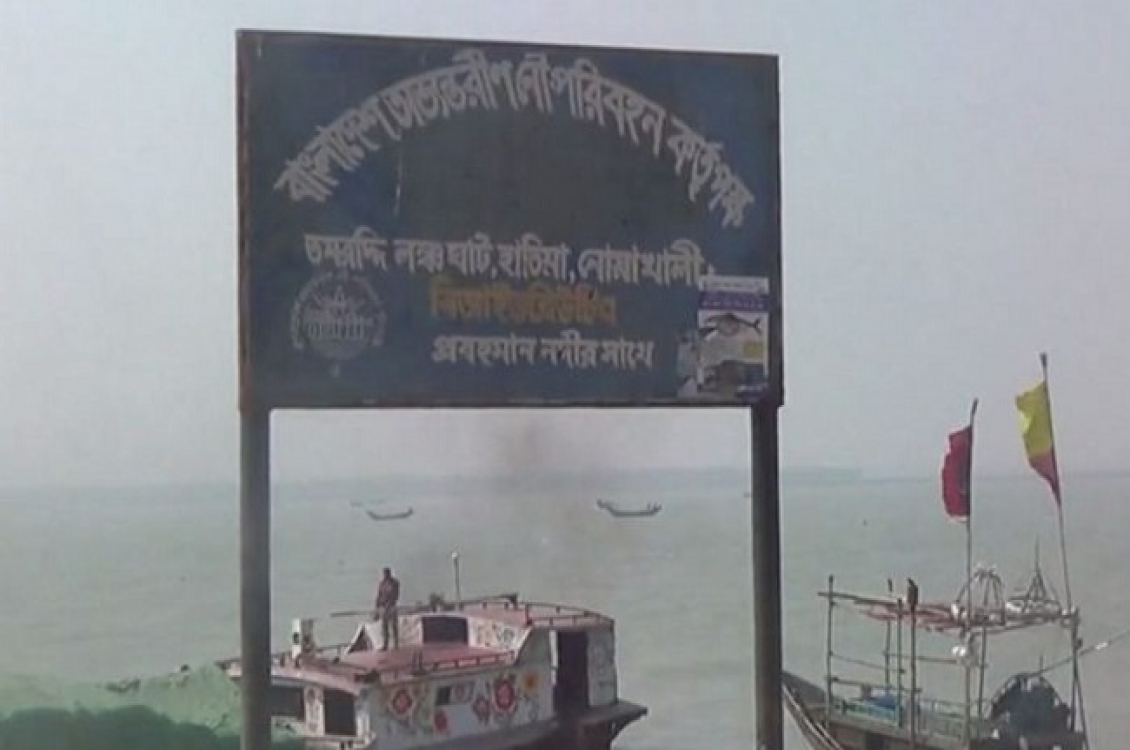 ঘূর্ণিঝড় অশনির প্রভাবে হাতিয়ায় নৌ-চলাচল বন্ধ