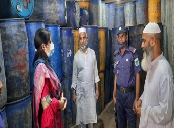সয়াবিন তেলের অবৈধ মজুদ, জরিমানা ৫০ হাজার