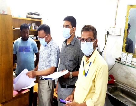 লোহাগাড়ায় অবৈধ ডায়াগনস্টিক সেন্টারে অভিযান