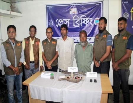 কবিরাজের কথায় যৌবন ধরে রাখতে  কৃষককে খুন