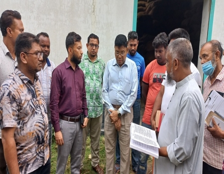 ধান মজুদ রাখায় দুইটি প্রতিষ্ঠানকে জরিমানা