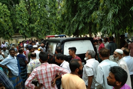 জমি নিয়ে বিরোধ, দায়ের কোপে চাচাকে খুন