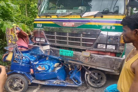 চট্টগ্রামে সড়ক দুর্ঘটনায় নিহত দুই 