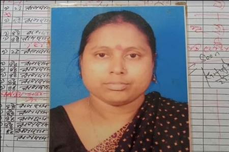 থাকেন ভারতে, বেতন নেন বাংলাদেশ থেকে