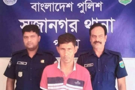 সুজানগরে হেরোইনসহ তালিকাভুক্ত মাদক ব্যবসায়ী গ্রেপ্তার