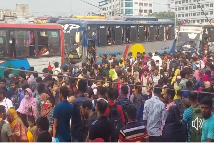 ঈদে ঘরমুখো মানুষের চাপে গাজীপুরের মহাসড়কগুলোতে দীর্ঘ যানজট