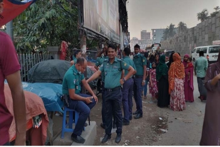 ঈদযাত্রা নির্বিঘ্ন করতে ফুটপাত উচ্ছেদ
