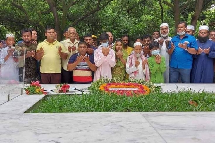 গাজীপুরের নুহাশ পল্লীতে হুমায়ুন আহমেদের ১০ম মৃত্যু বার্ষিকী উদযাপিত