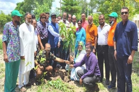 রোটারী ক্লাব অব সুন্দরবনের উদ্যোগে বৃক্ষ রোপন কর্মসূচীর উদ্বোধন