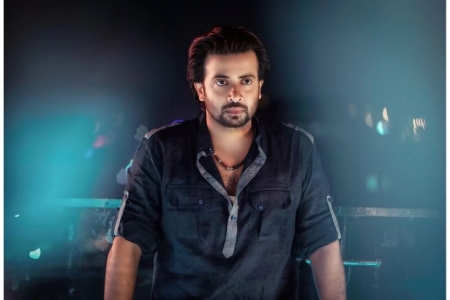 হলিউডে চোখ শাকিবের