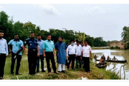 ডুমুরিয়ায় নদীতে অবৈধ নেট-পাটা উচ্ছেদ অভিযানে ১ জনের জেল