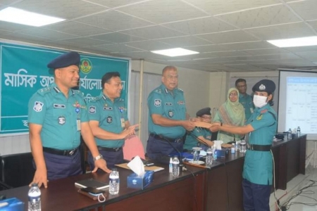 কেএমপি'র অপরাধ পর্যালোচনা ও পুরস্কার বিতরণী সভা অনুষ্ঠিত