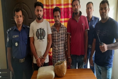 ডুমুরিয়ায় ৩ কেজি গাঁজাসহ ৩ জন মাদক ব্যবসায়ী গ্রেপ্তার