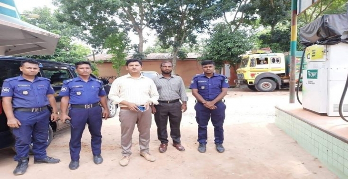 চুয়াডাঙ্গায় দুটি ফিলিং স্টেশনকে জরিমানা