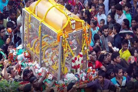 কড়া নিরাপত্তায় তাজিয়া মিছিলে মানুষের ঢল