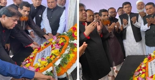 বঙ্গবন্ধুর প্রতিকৃতিতে ফুল দিয়ে শ্রদ্ধা জানালেন গাজীপুর জেলা আ.লীগ