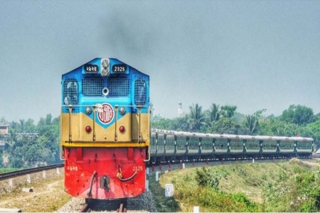জয়দেবপুর রেল স্টেশন এলাকায় ট্রেনে কাটা পড়ে এক প্রকৌশলীর মৃত্যু