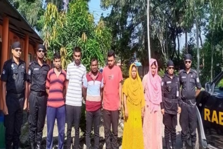 প্রেমের ফাঁদে ফেলে প্রতারণার অভিযোগে ৬ জনকে আটক