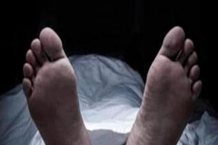 স্বামী স্ত্রী এক সঙ্গে গলায় ফাঁস দিয়ে আত্মহত্যা