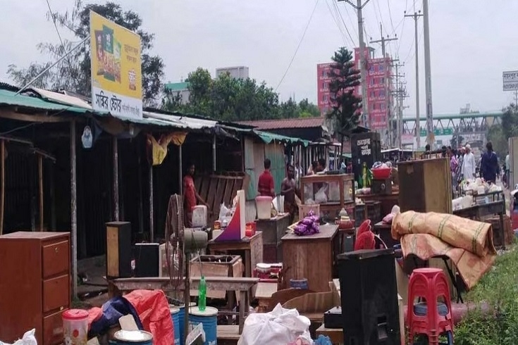 শ্রীপুরে আগুনে পুড়লো ৮ দোকান