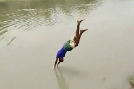 জুয়াড়ি নদীতে ঝাঁপ ২৬ ঘন্টা পর মৃতদেহ উদ্ধার 