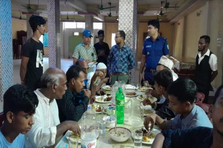 রাঙ্গুনিয়ায় কমিউনিটি সেন্টার অভিযানে বাল্যবিবাহ বন্ধ ও জরিমানা