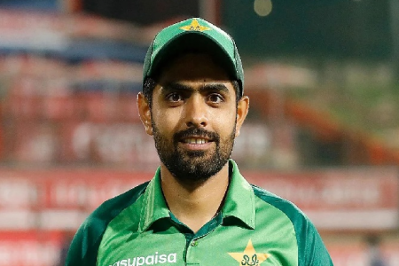নবম শ্রেণির পরীক্ষায় বাবর আজমকে নিয়ে প্রশ্ন!