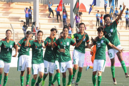 ভারতকে হারিয়ে সেমি ফাইনালে, গ্রুপ চ্যাম্পিয়ন বাংলাদেশ