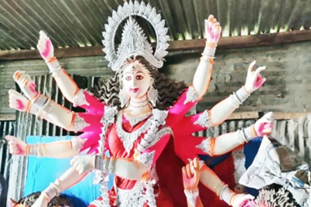 গাজীপুরে ৪৫১টি মন্ডপে চলছে প্রতিমা তৈরির কাজ