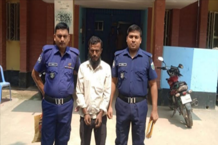 পাবনায় গৃহবধূ শিউলি হত্যার রহস্য উদঘাটন: স্বামী আটক