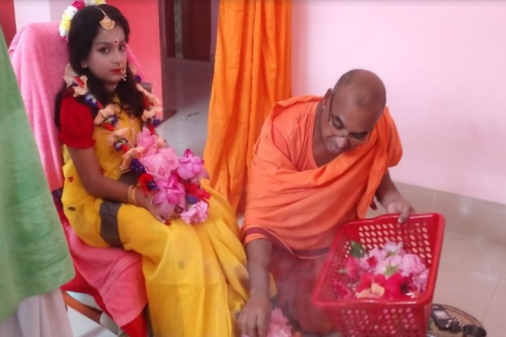 নড়াইলে কুমারী পূজা অনুষ্ঠিত