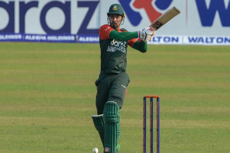 সোহানের দুই ছক্কার পর ১৩৭ করল বাংলাদেশ