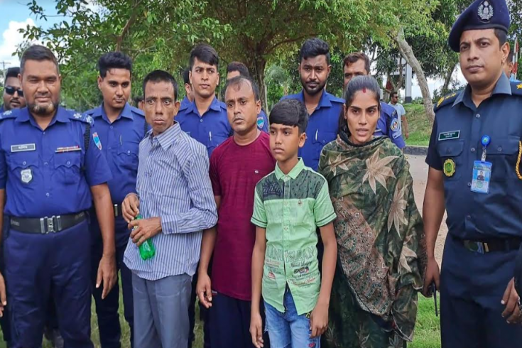সাজাভোগ শেষে চুয়াডাঙ্গার দর্শনা দিয়ে ভারতে ফিরেছে ৩ জন